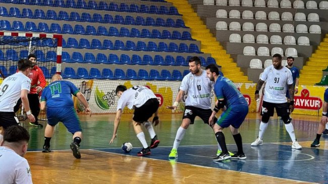 Rize Belediyespor Beşiktaş'a Mağlup Oldu